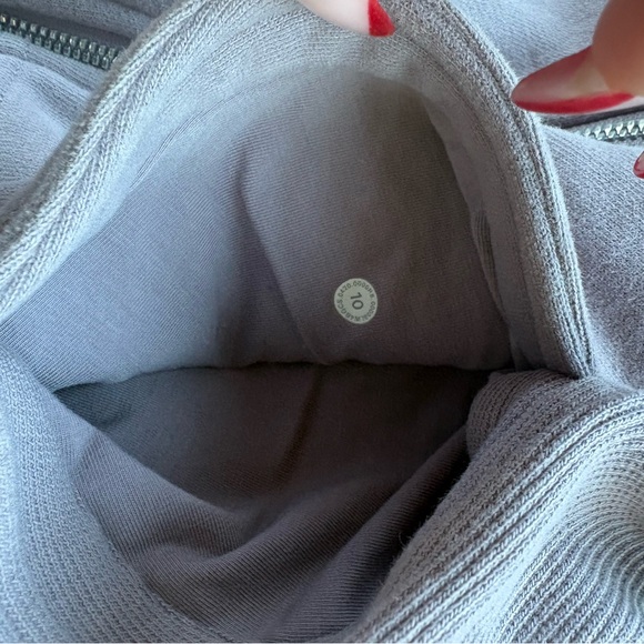 Lululemon Women's Lavender Zip-Up Jacket - Picture 8 of 9